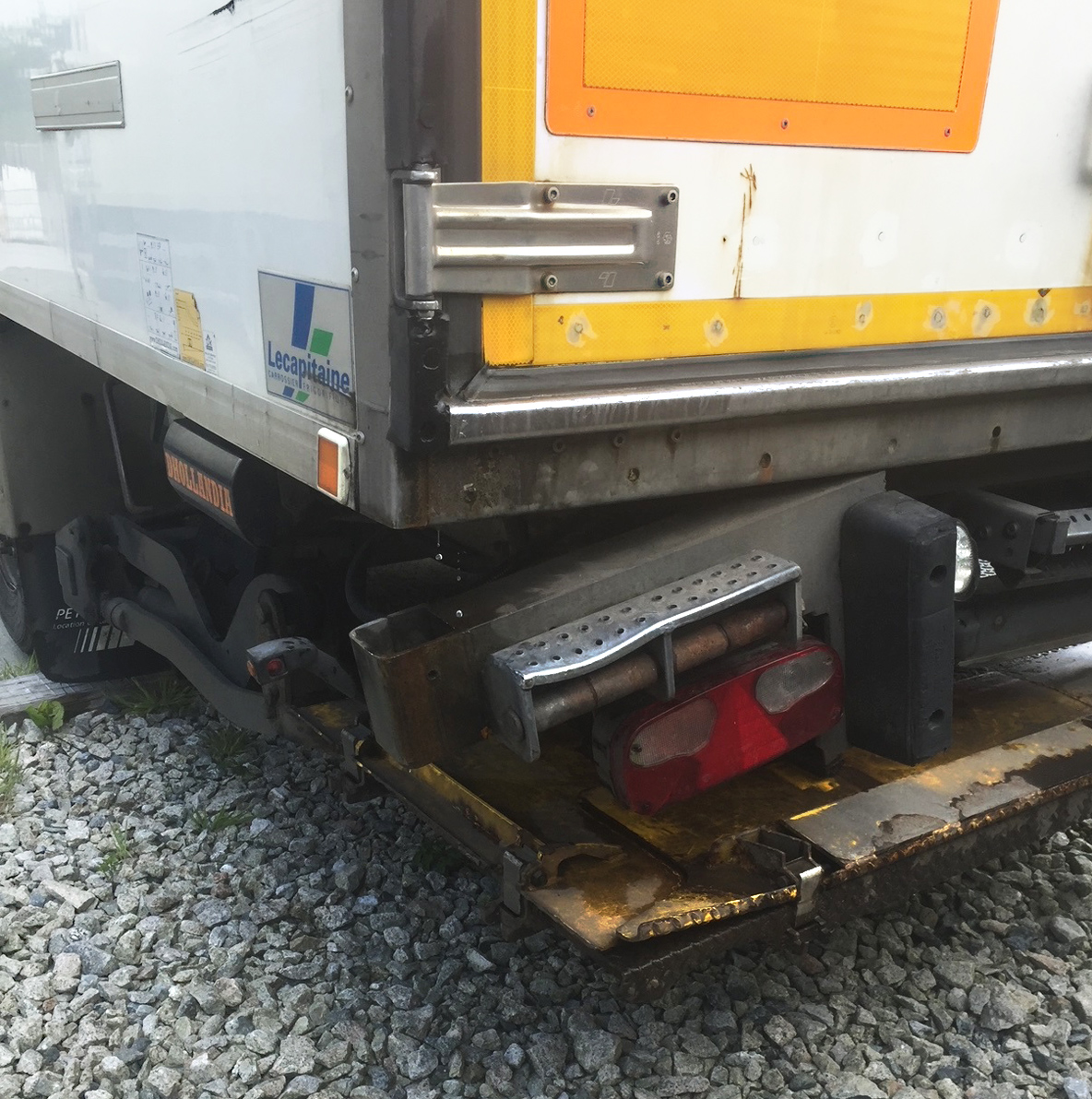 Tail Lift Services Cornwall 2