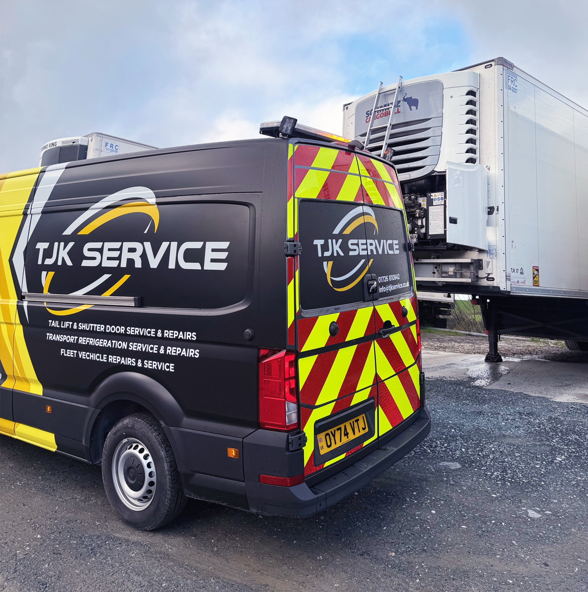 Tail Lift Services Cornwall 2
