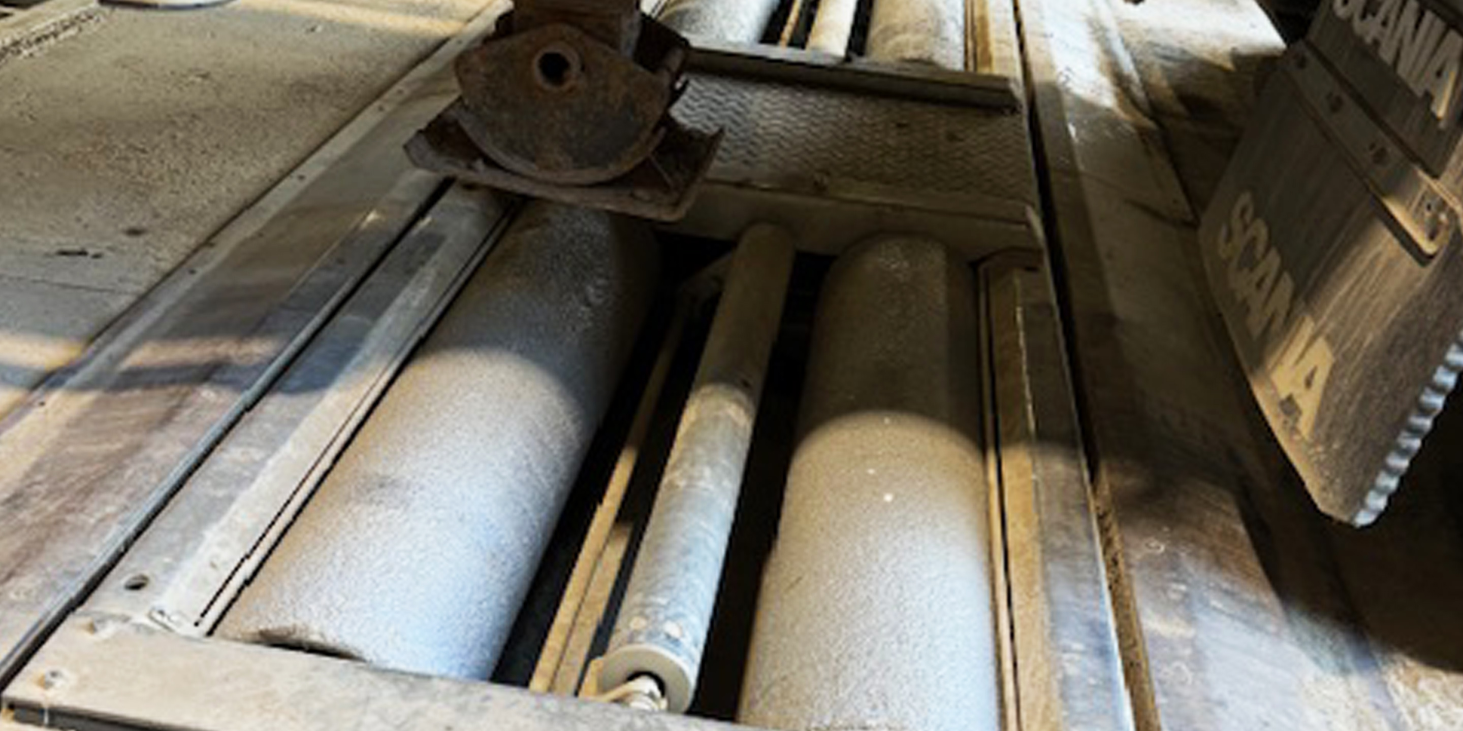 Tail Lift Services Cornwall 1